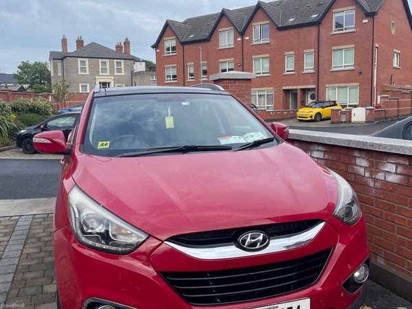 Hyundai ix35 SUV, Diesel, 2014, Red