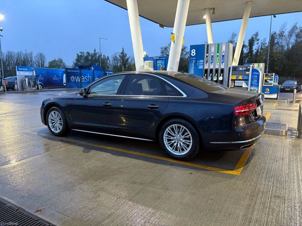Audi A8 Saloon, Diesel, 2016, Blue
