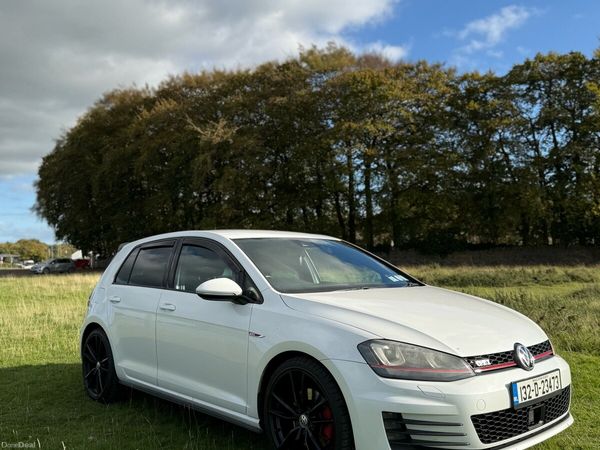 Volkswagen Golf Hatchback, Petrol, 2013, White