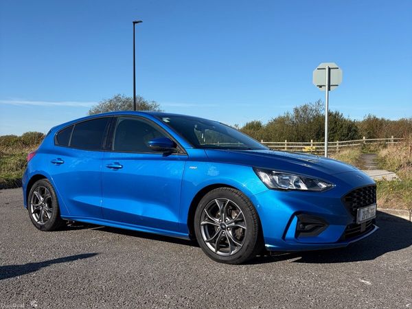 Ford Focus Hatchback, Diesel, 2021, Blue