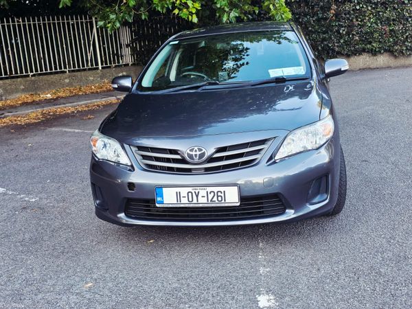Toyota Corolla Saloon, Diesel, 2011, Grey