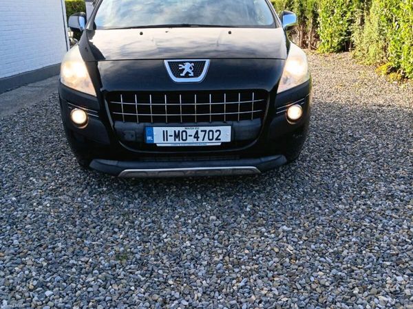 Peugeot 3008 MPV, Diesel, 2011, Black