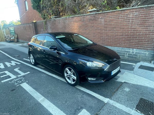 Ford Focus Hatchback, Petrol, 2017, Black