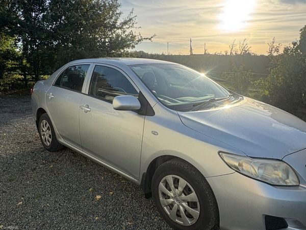 Toyota Corolla Saloon, Petrol, 2007, Silver