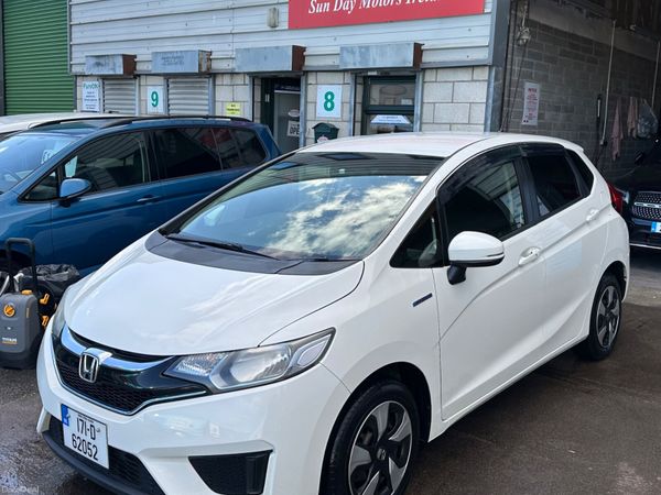 Honda Fit Hatchback, Petrol Hybrid, 2017, White