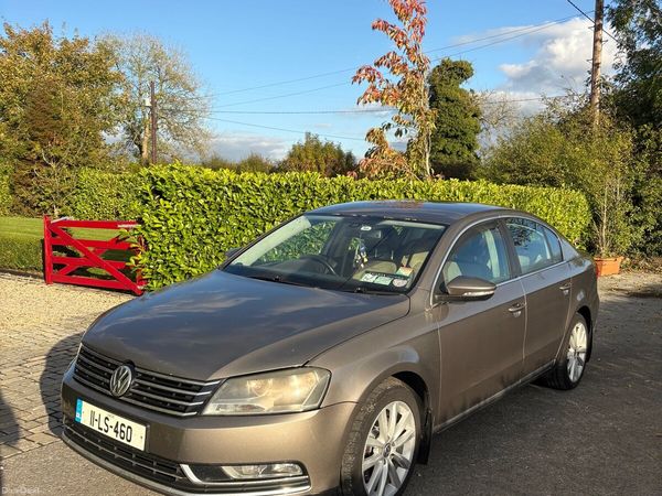 Volkswagen Passat Saloon, Diesel, 2011, Brown