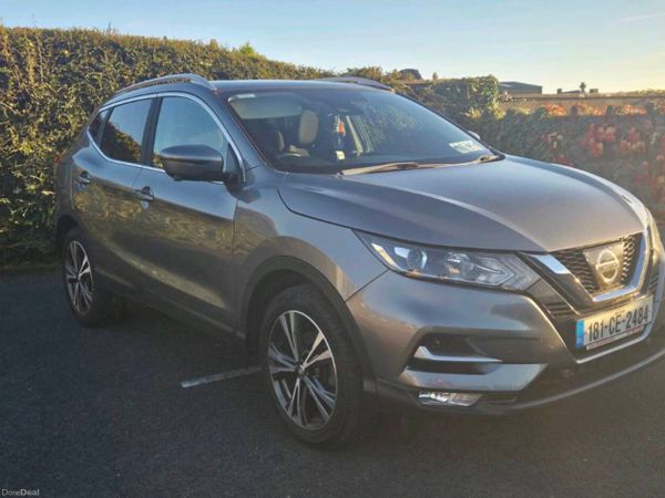 Nissan Qashqai Hatchback, Diesel, 2018, Grey
