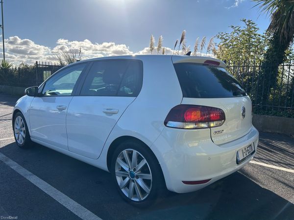 Volkswagen Golf Hatchback, Petrol, 2011, White