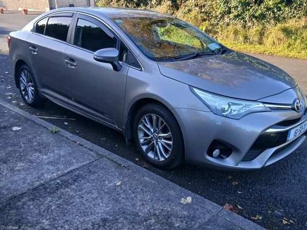 Toyota Avensis Saloon, Diesel, 2016, Bronze