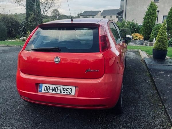 Fiat Punto Hatchback, Petrol, 2008, Red