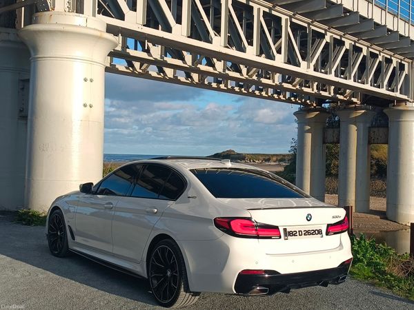 BMW 5-Series Saloon, Petrol Plug-in Hybrid, 2018, White