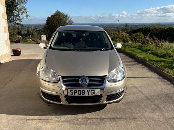 Volkswagen Golf Saloon, Diesel, 2008, Beige