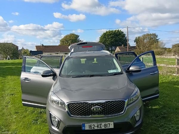 Kia Sorento SUV, Diesel, 2016, Grey
