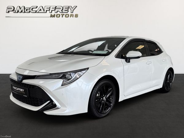 Toyota Corolla Hatchback, Petrol Hybrid, 2021, White