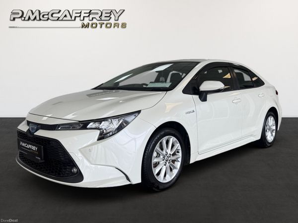 Toyota Corolla Saloon, Petrol Hybrid, 2019, White