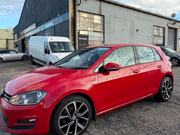 Volkswagen Golf Hatchback, Diesel, 2017, Red