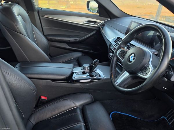BMW 5-Series Saloon, Petrol, 2018, Blue