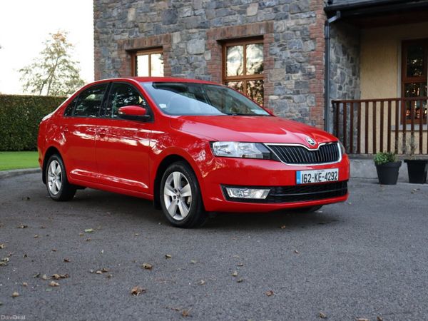 Skoda Rapid Hatchback, Petrol, 2016, Red