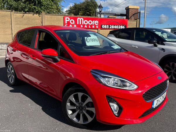 Ford Fiesta Hatchback, Petrol, 2021, Red