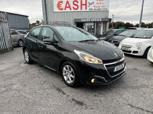 Peugeot 208 Hatchback, Petrol, 2016, Black