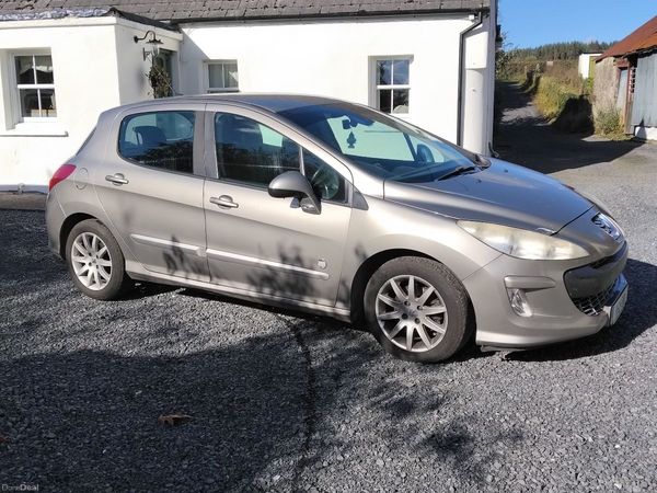 Peugeot 308 Hatchback, Diesel, 2011, Grey