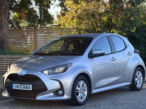 Toyota Yaris Hatchback, Petrol Hybrid, 2024, Grey