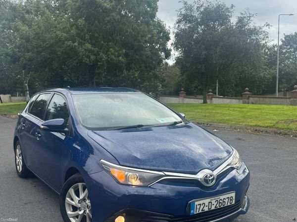 Toyota Auris Hatchback, Diesel, 2017, Blue