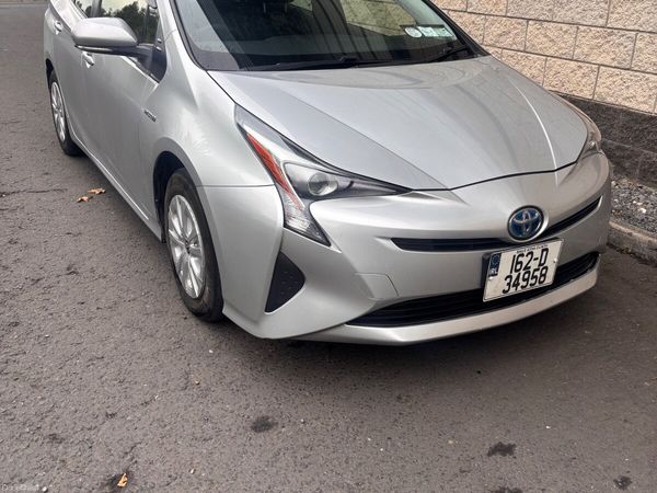 Toyota Prius Hatchback, Petrol Hybrid, 2016, Silver