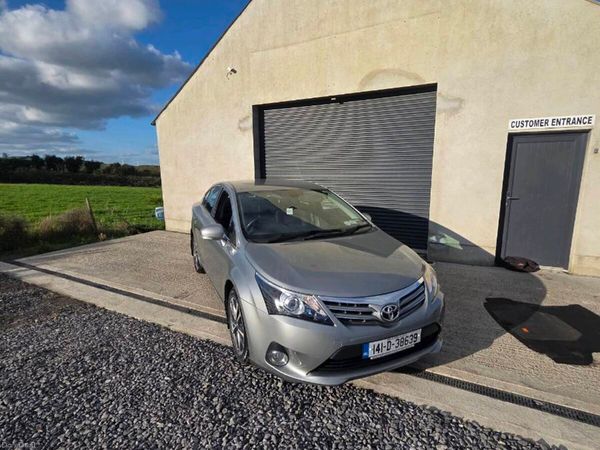 Toyota Avensis Saloon, Diesel, 2014, Grey