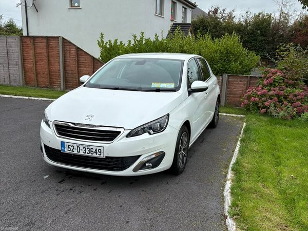 Peugeot 308 Hatchback, Petrol, 2015, White