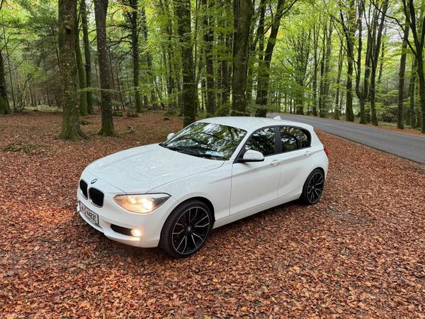 BMW 1-Series Hatchback, Diesel, 2014, White