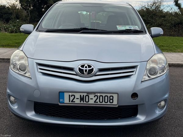 Toyota Auris Hatchback, Diesel, 2012, Blue