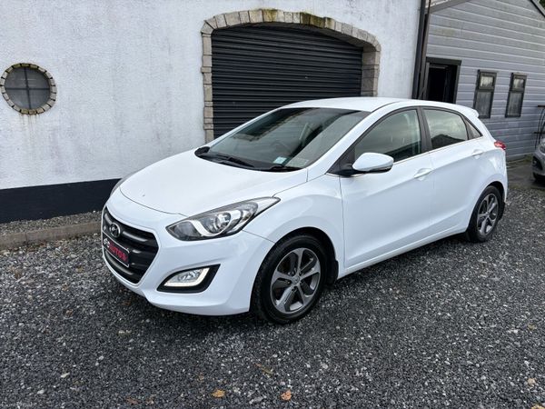 Hyundai i30 Hatchback, Diesel, 2016, White