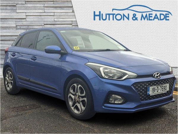 Hyundai i20 Hatchback, Petrol, 2019, Blue