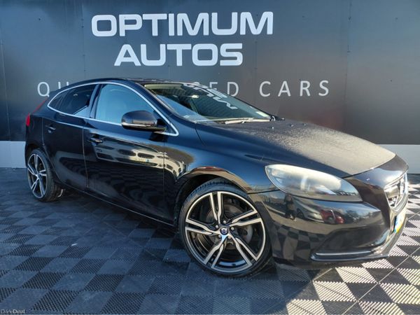 Volvo V40 Hatchback, Petrol, 2014, Black