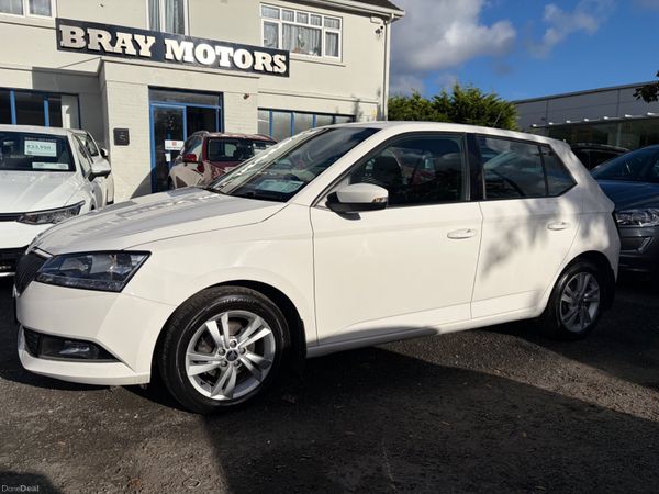Skoda Fabia Hatchback, Petrol, 2021, White