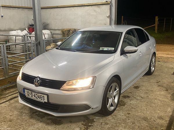 Volkswagen Jetta Saloon, Diesel, 2012, Silver