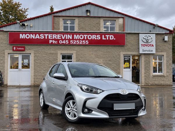 Toyota Yaris Hatchback, Petrol Hybrid, 2026, Grey