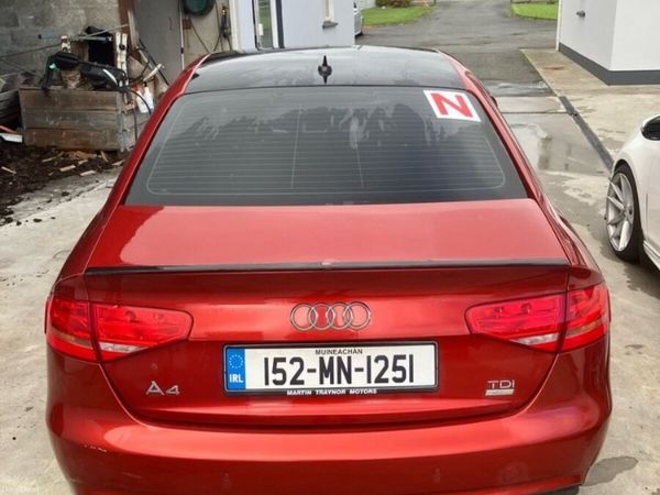Audi A4 Saloon, Diesel, 2015, Red