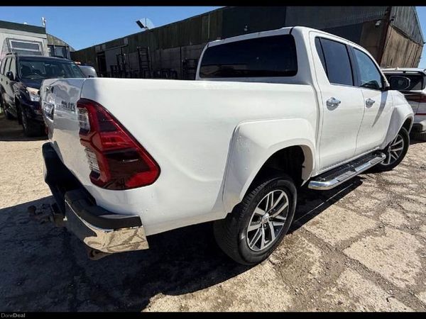 Toyota Hilux Pick Up, Diesel, 2009, White