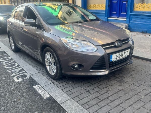 Ford Focus Hatchback, Diesel, 2012, Brown