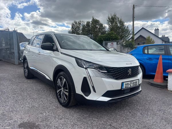Peugeot 5008 MPV, Diesel, 2022, White