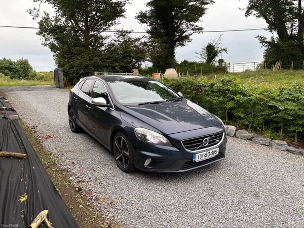 Volvo V40 Hatchback, Diesel, 2013, Blue