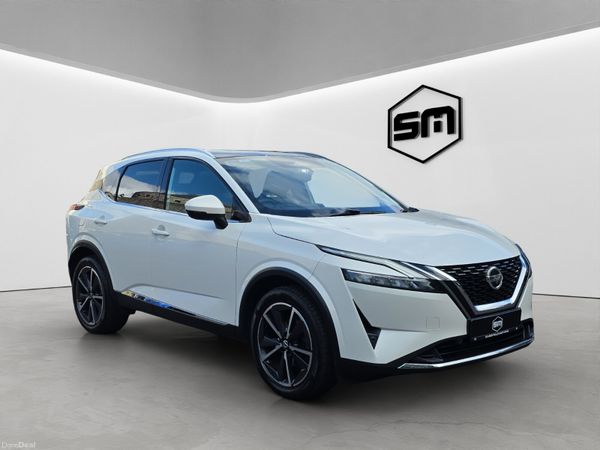 Nissan Qashqai MPV, Petrol, 2022, White