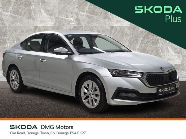 Skoda Octavia Saloon, Diesel, 2023, Grey