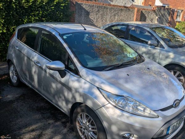 Ford Fiesta Hatchback, Petrol, 2011, Silver