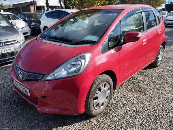 Honda Fit Hatchback, Petrol, 2012, Red