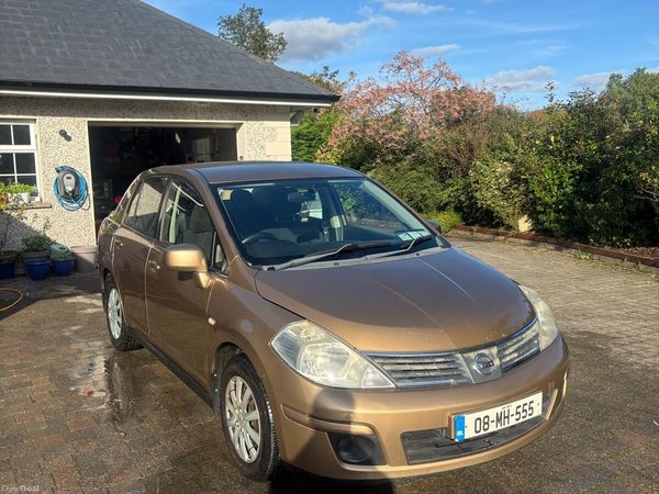 Nissan Tiida Saloon, Petrol, 2008, Gold