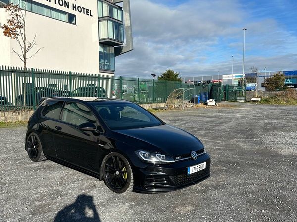 Volkswagen Golf Hatchback, Diesel, 2017, Black