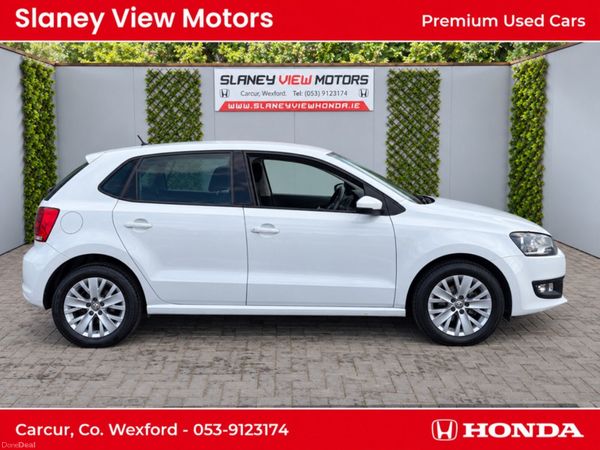 Volkswagen Polo Hatchback, Petrol, 2013, White